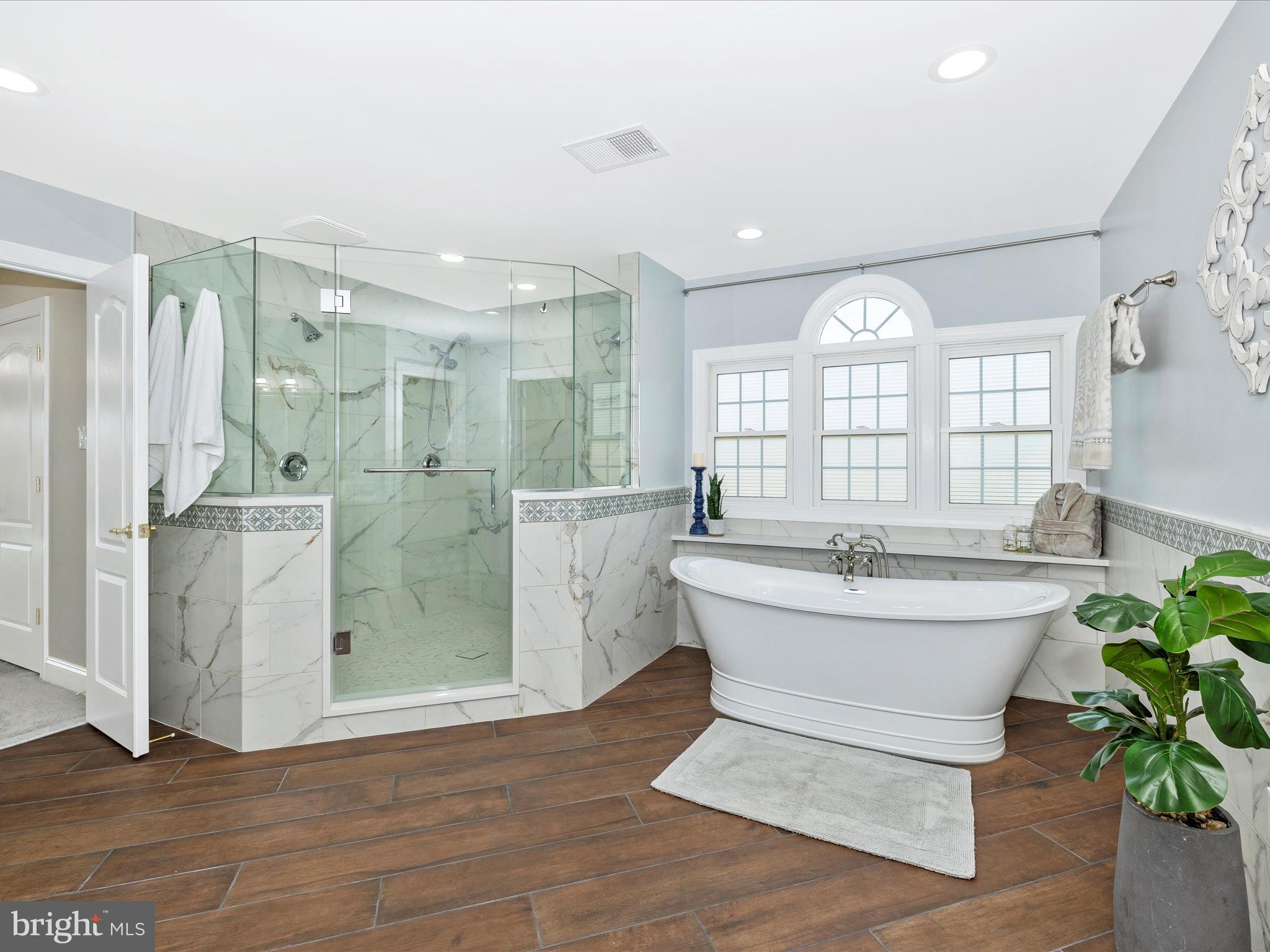 GREENHILLS FARM - Residential