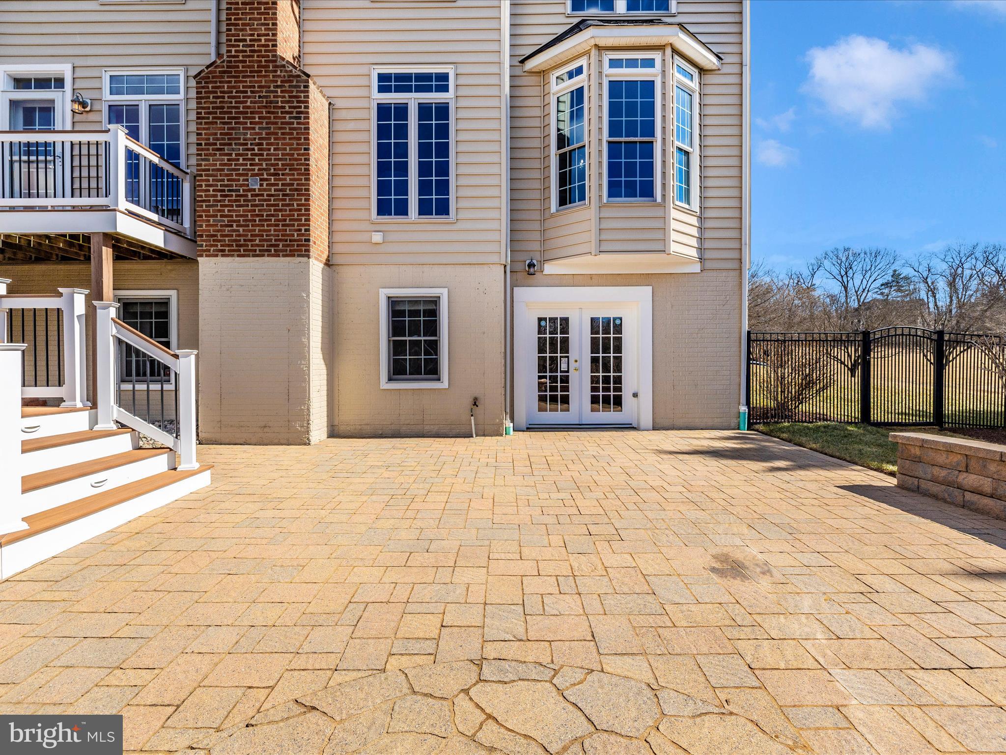 GREENHILLS FARM - Residential