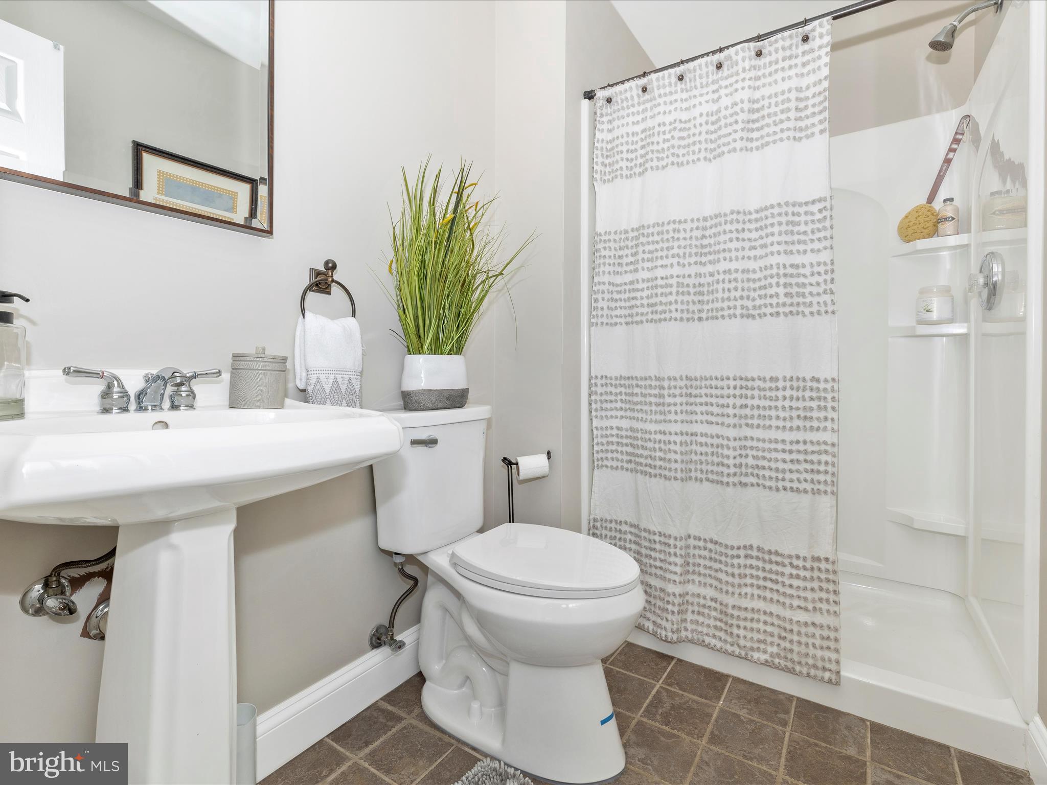 GREENHILLS FARM - Residential