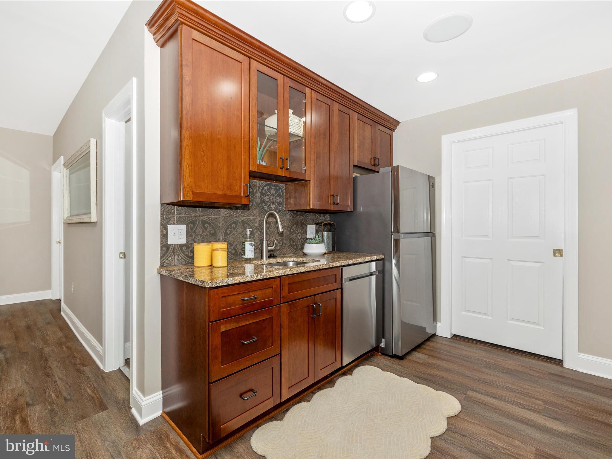 GREENHILLS FARM - Residential