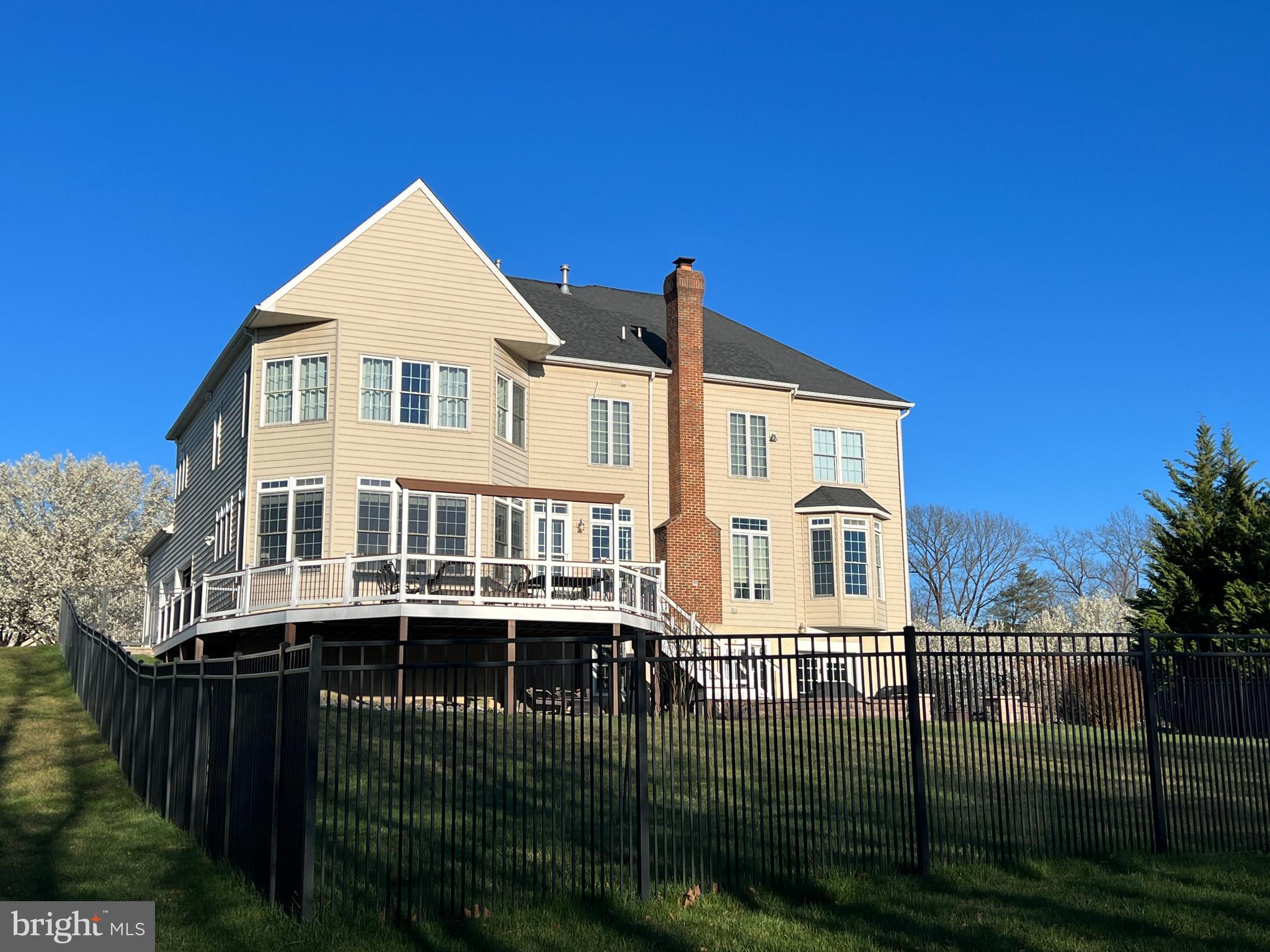 8613 AUGUSTA FARM