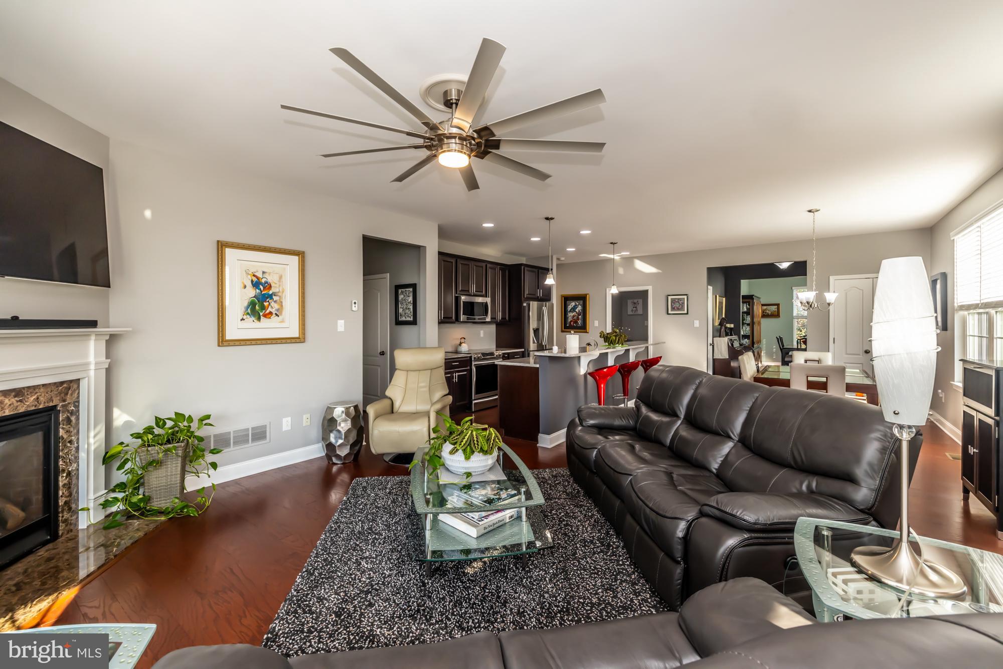 VILLAGES AT HILLVIEW - Residential