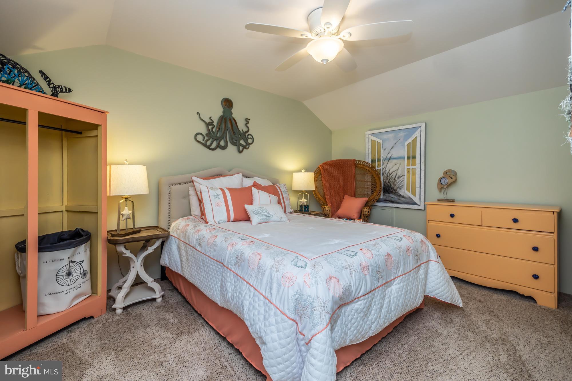 VILLAGES AT HILLVIEW - Residential