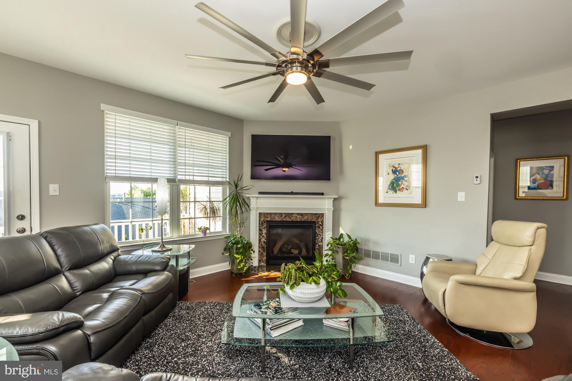 VILLAGES AT HILLVIEW - Residential