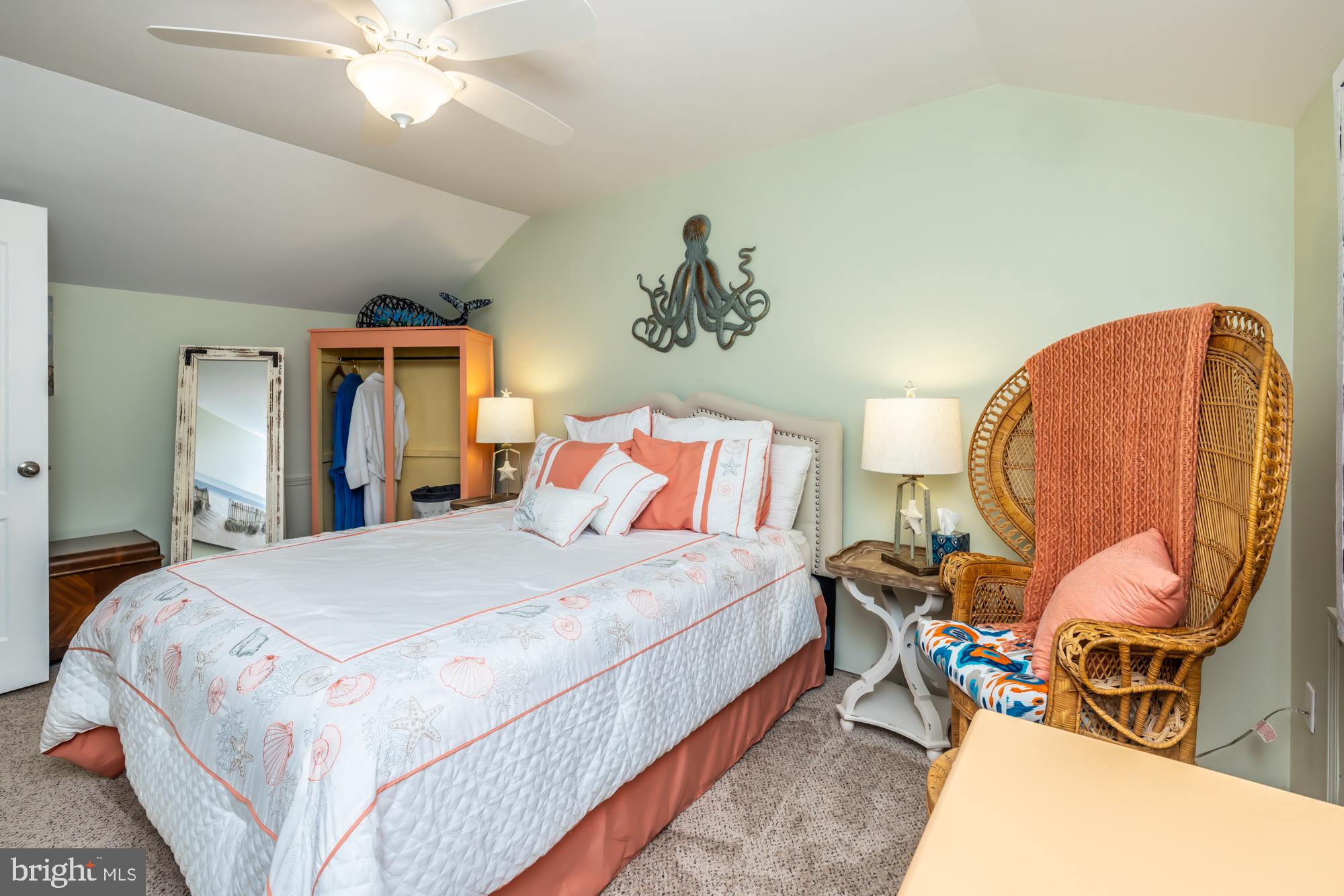 VILLAGES AT HILLVIEW - Residential