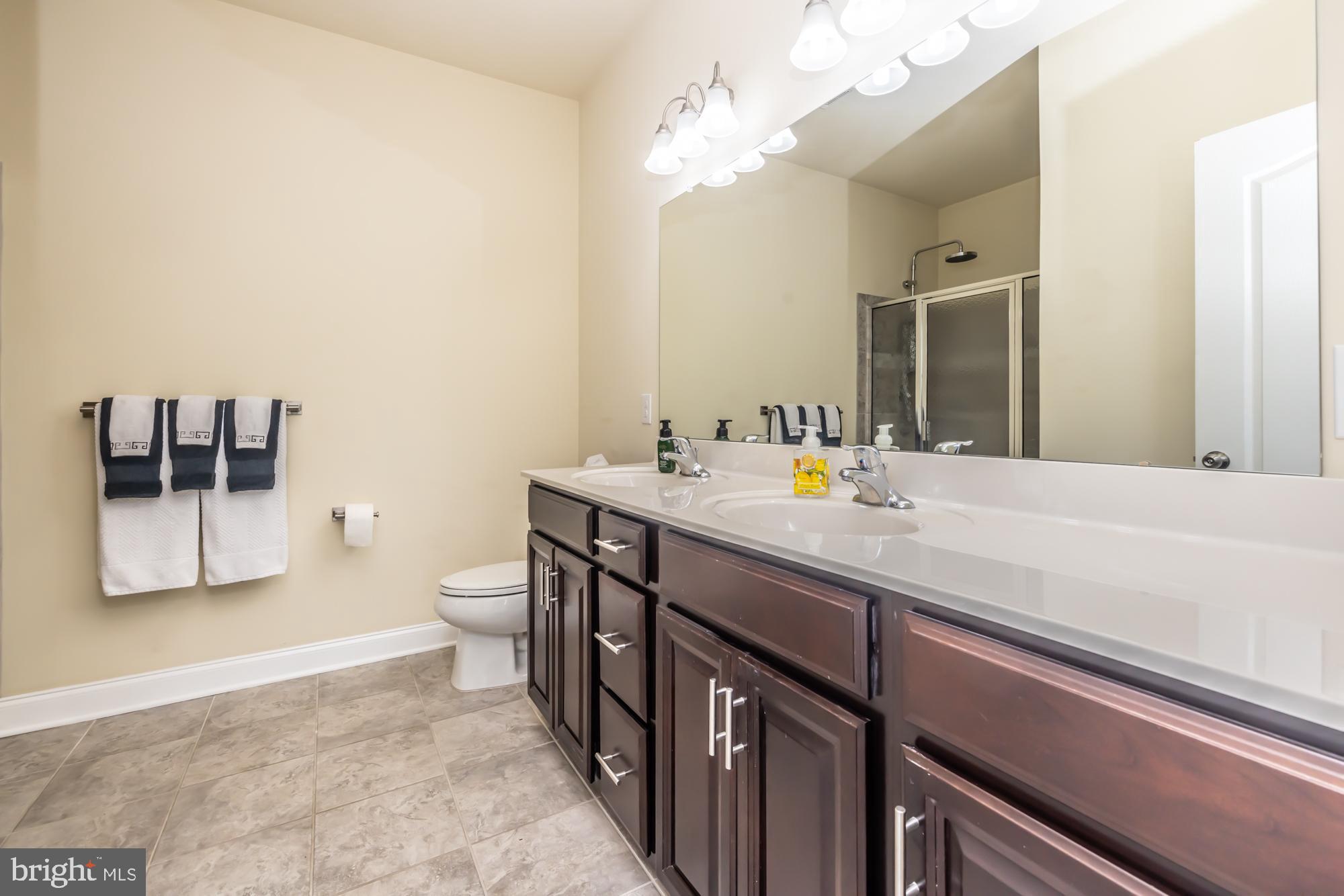 VILLAGES AT HILLVIEW - Residential