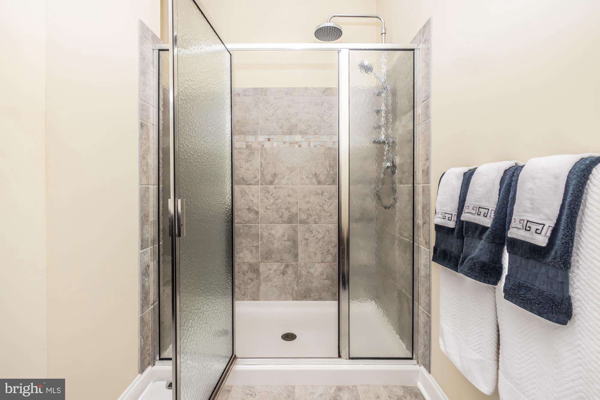 VILLAGES AT HILLVIEW - Residential