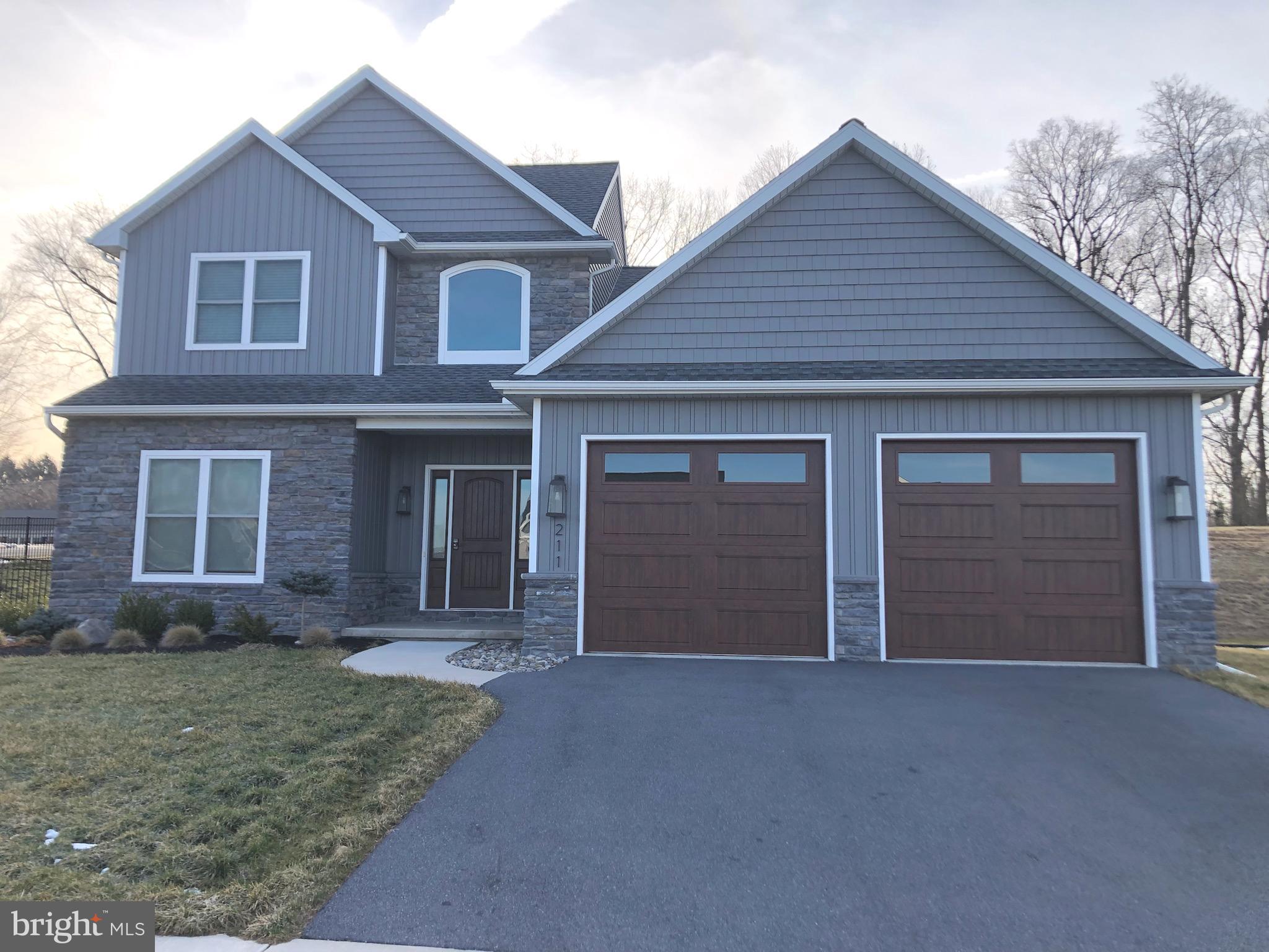 STONEYBROOK OF ELIZABETHTOWN - Residential