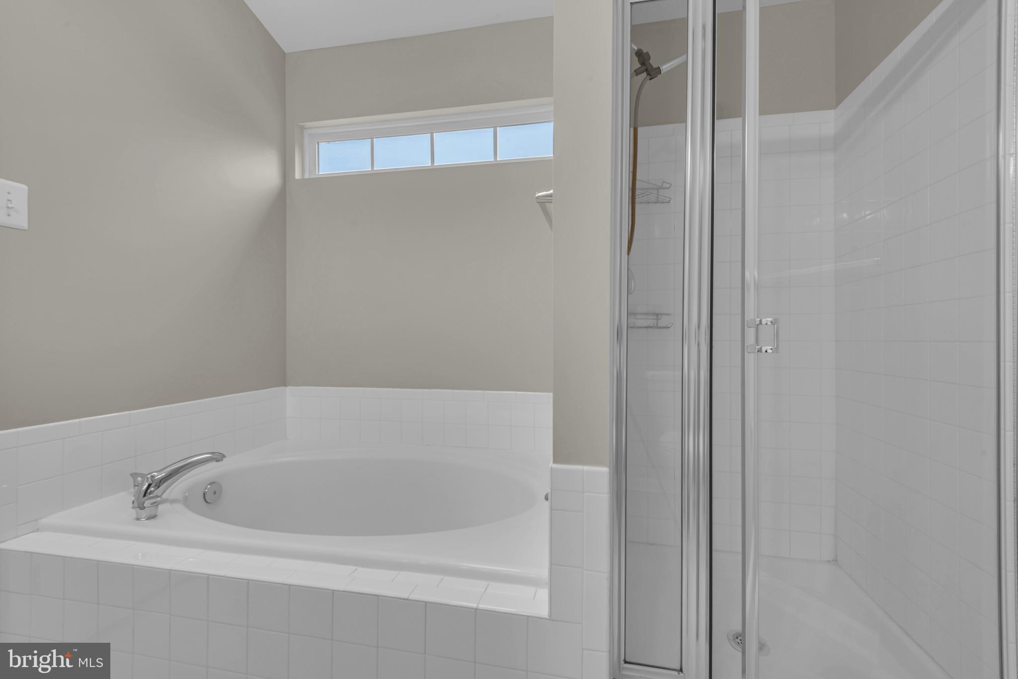 STOCKBRIDGE OVERLOOK - Residential