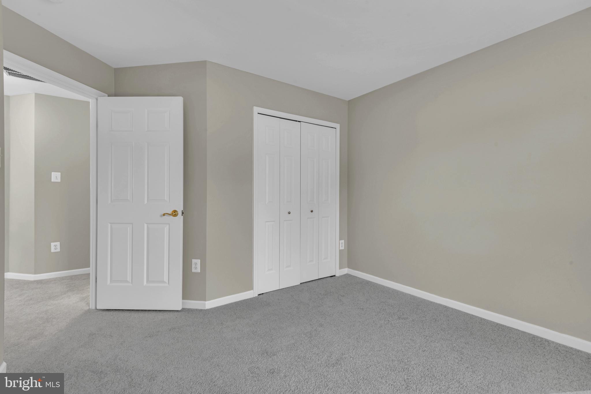 STOCKBRIDGE OVERLOOK - Residential