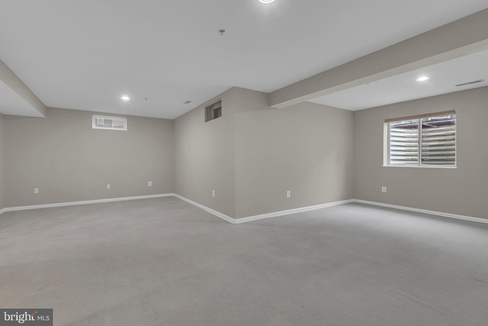 STOCKBRIDGE OVERLOOK - Residential