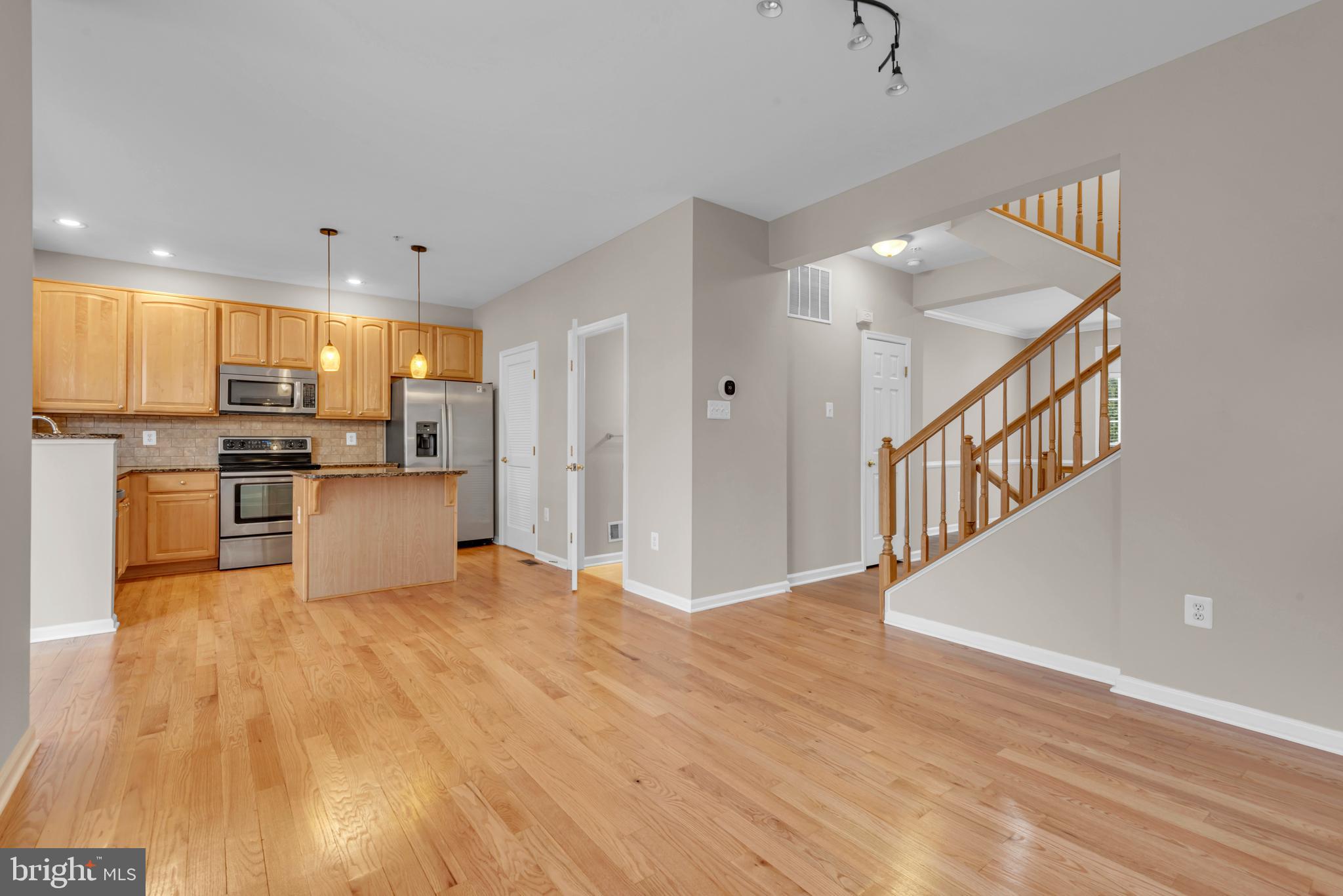 STOCKBRIDGE OVERLOOK - Residential