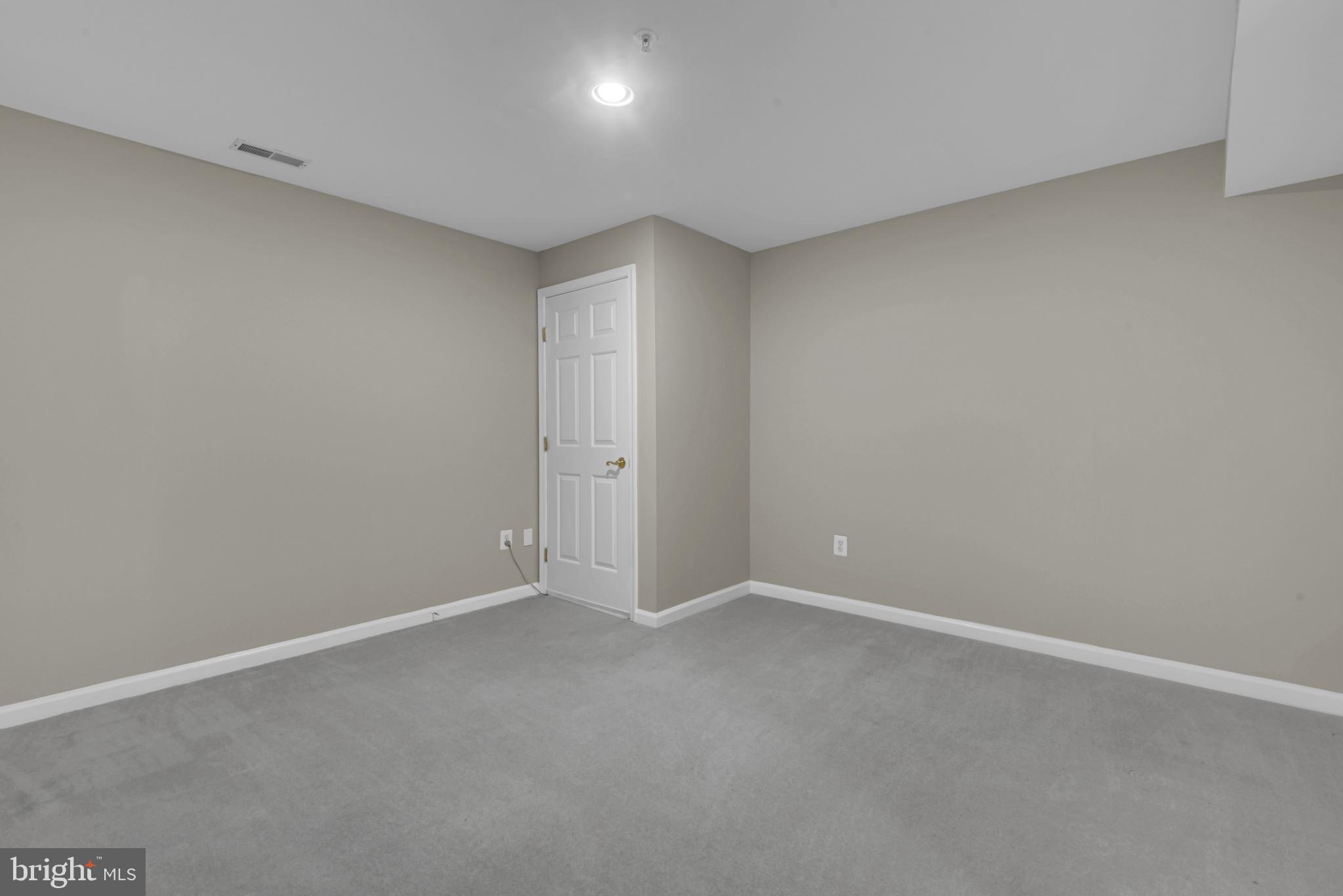 STOCKBRIDGE OVERLOOK - Residential