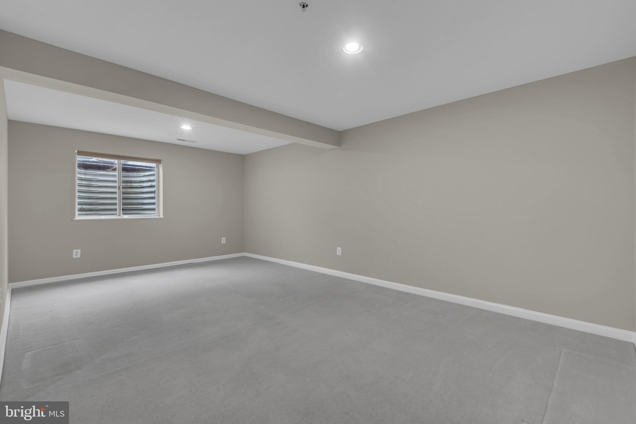 STOCKBRIDGE OVERLOOK - Residential