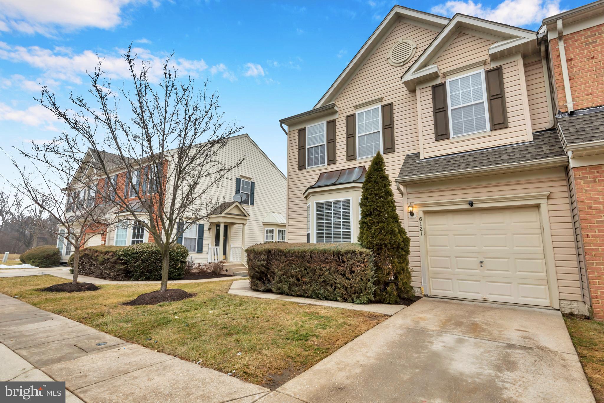 STOCKBRIDGE OVERLOOK - Residential