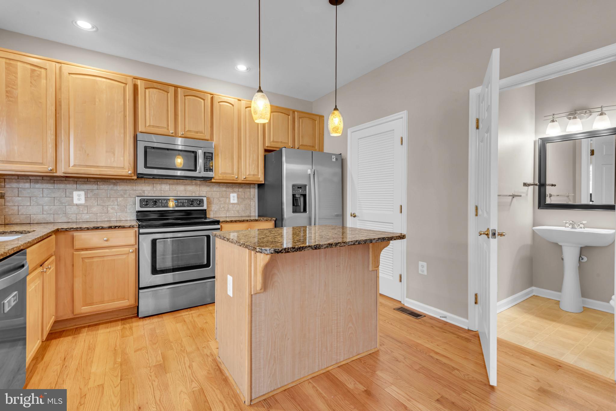 STOCKBRIDGE OVERLOOK - Residential