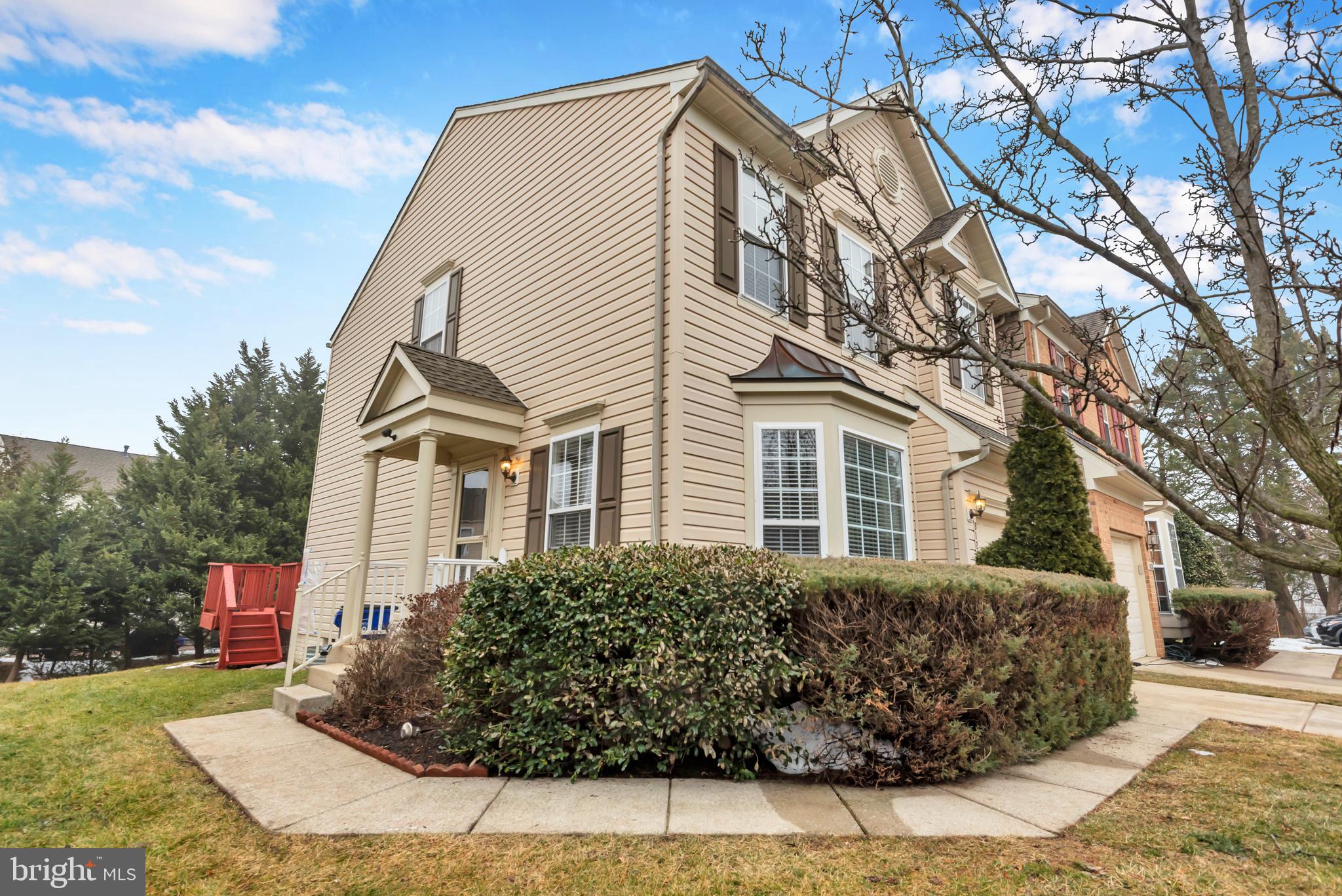 STOCKBRIDGE OVERLOOK - Residential