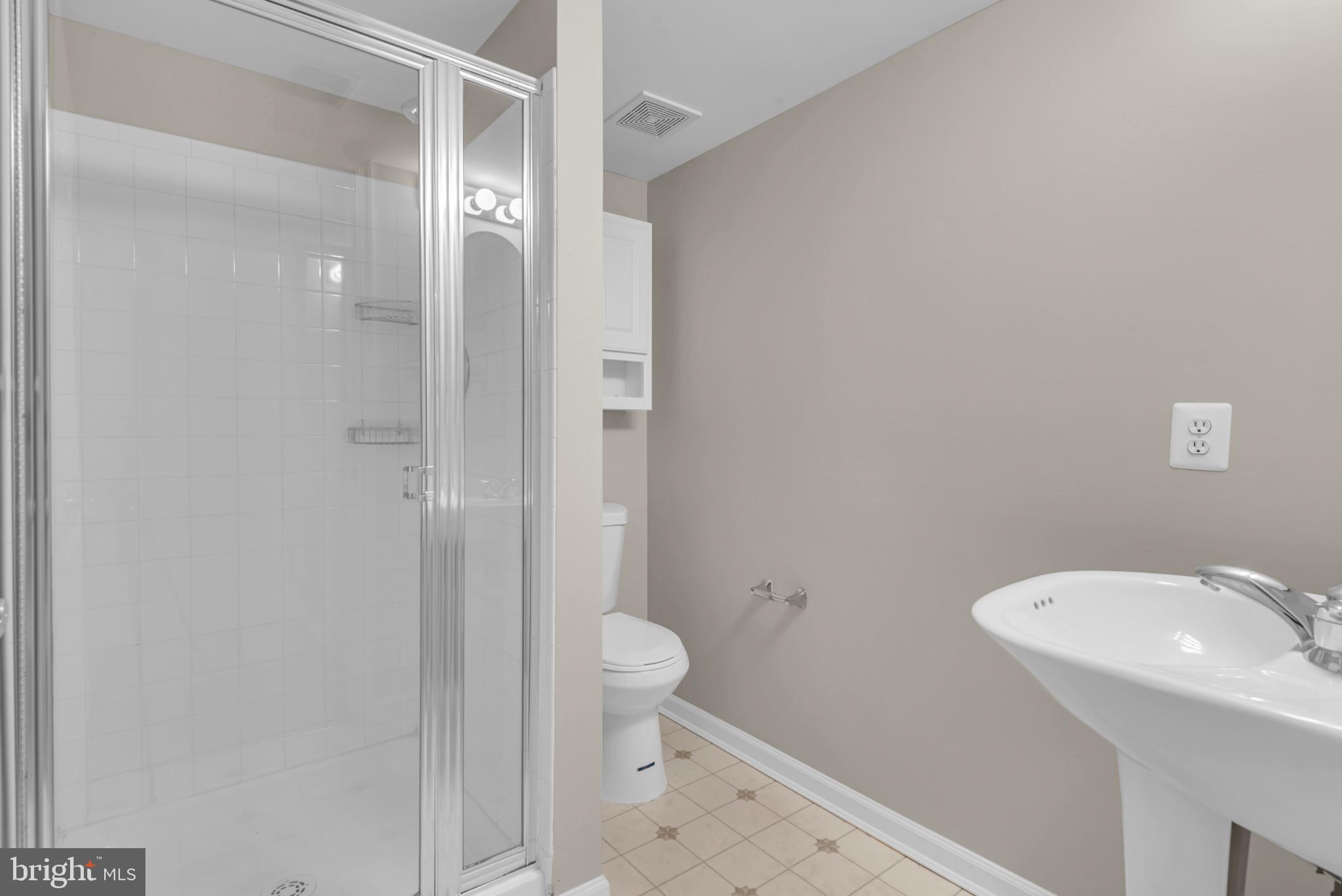 STOCKBRIDGE OVERLOOK - Residential