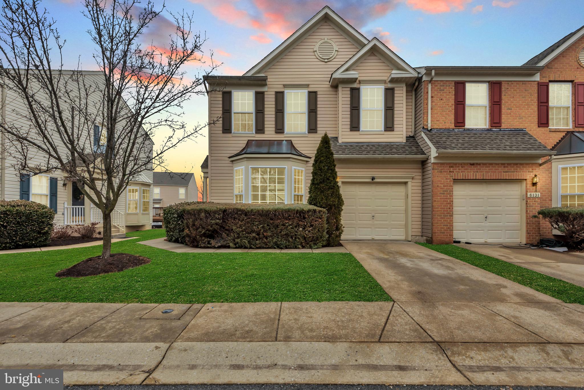 STOCKBRIDGE OVERLOOK - Residential