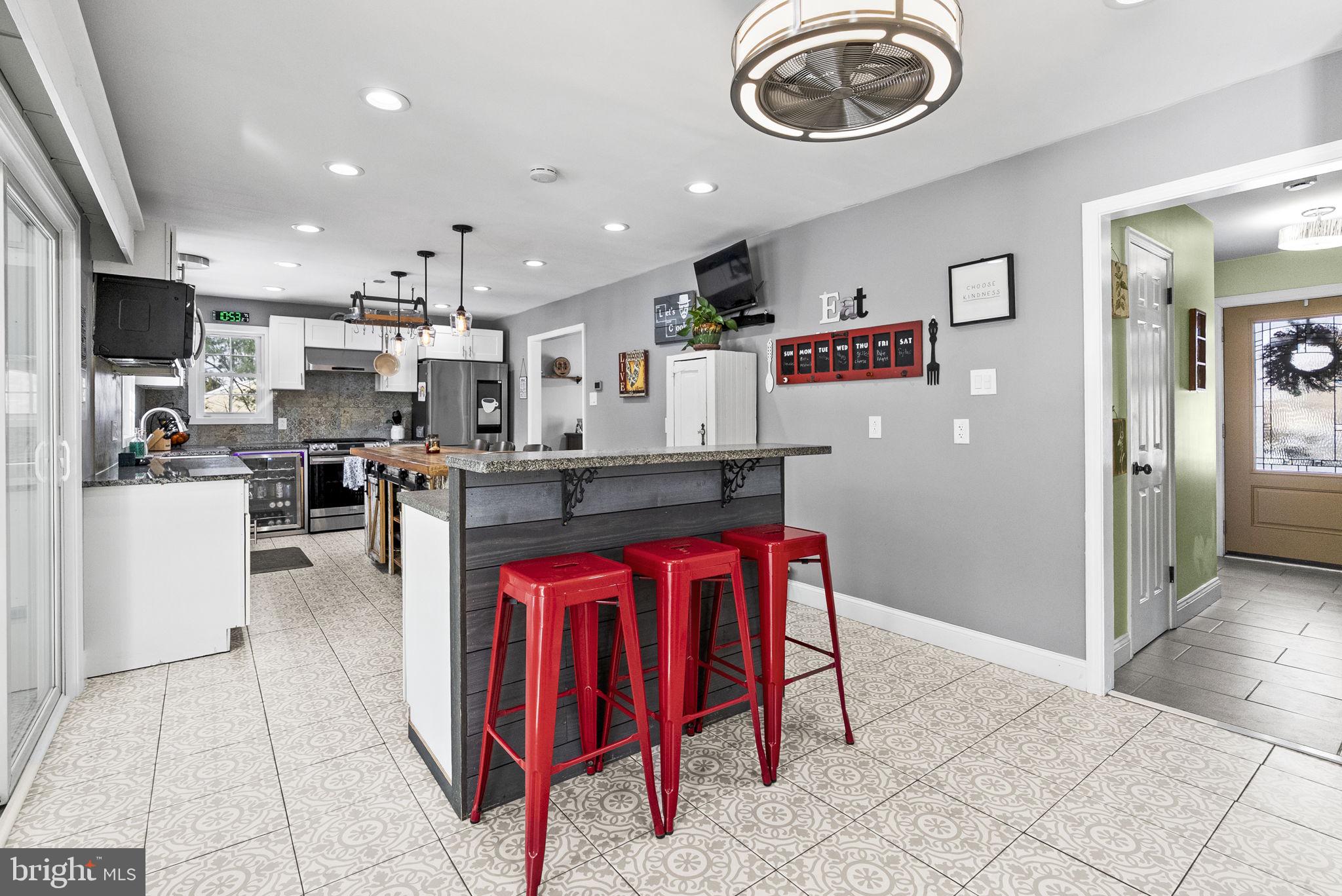 CROSS KEYS - Residential