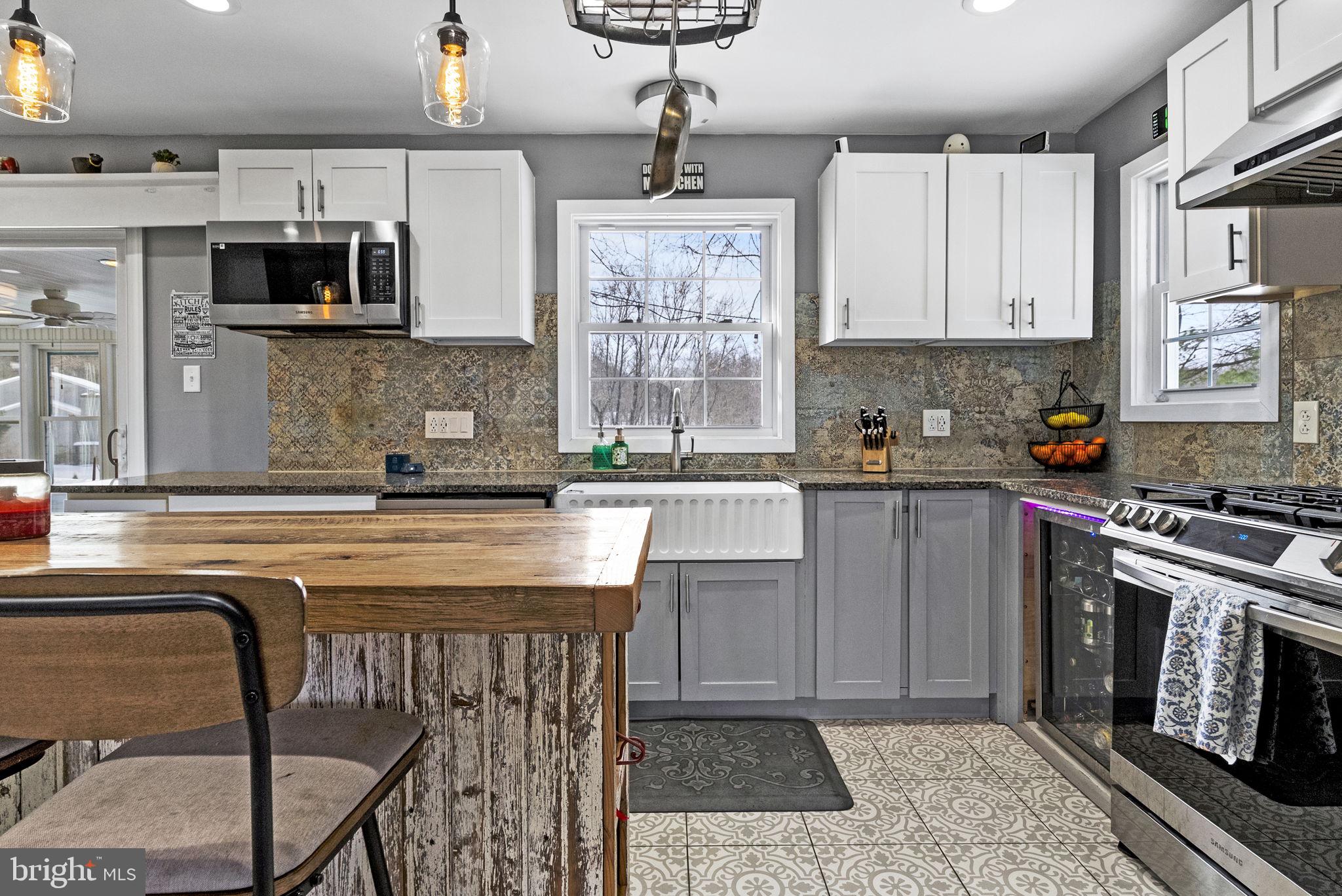 CROSS KEYS - Residential