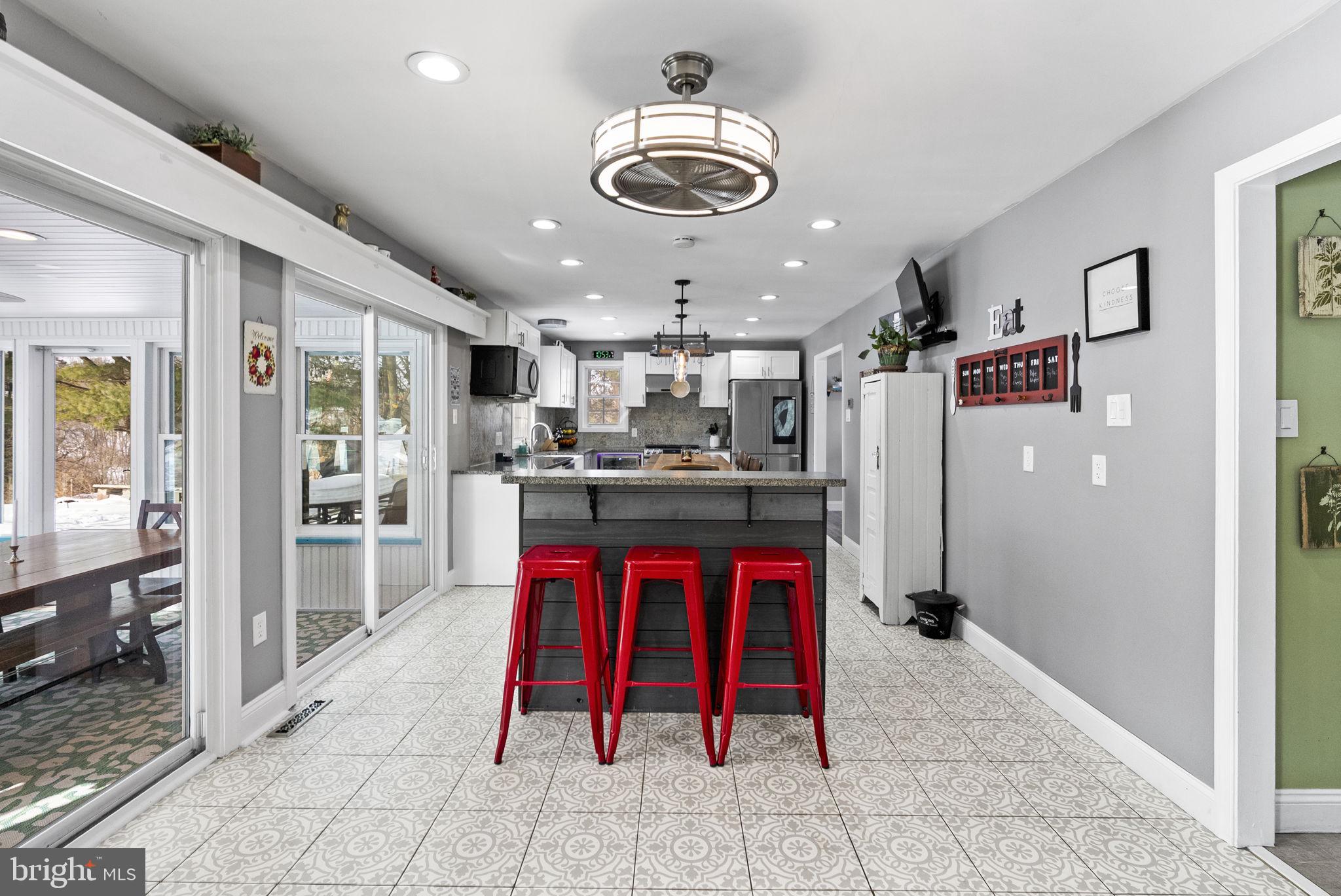 CROSS KEYS - Residential