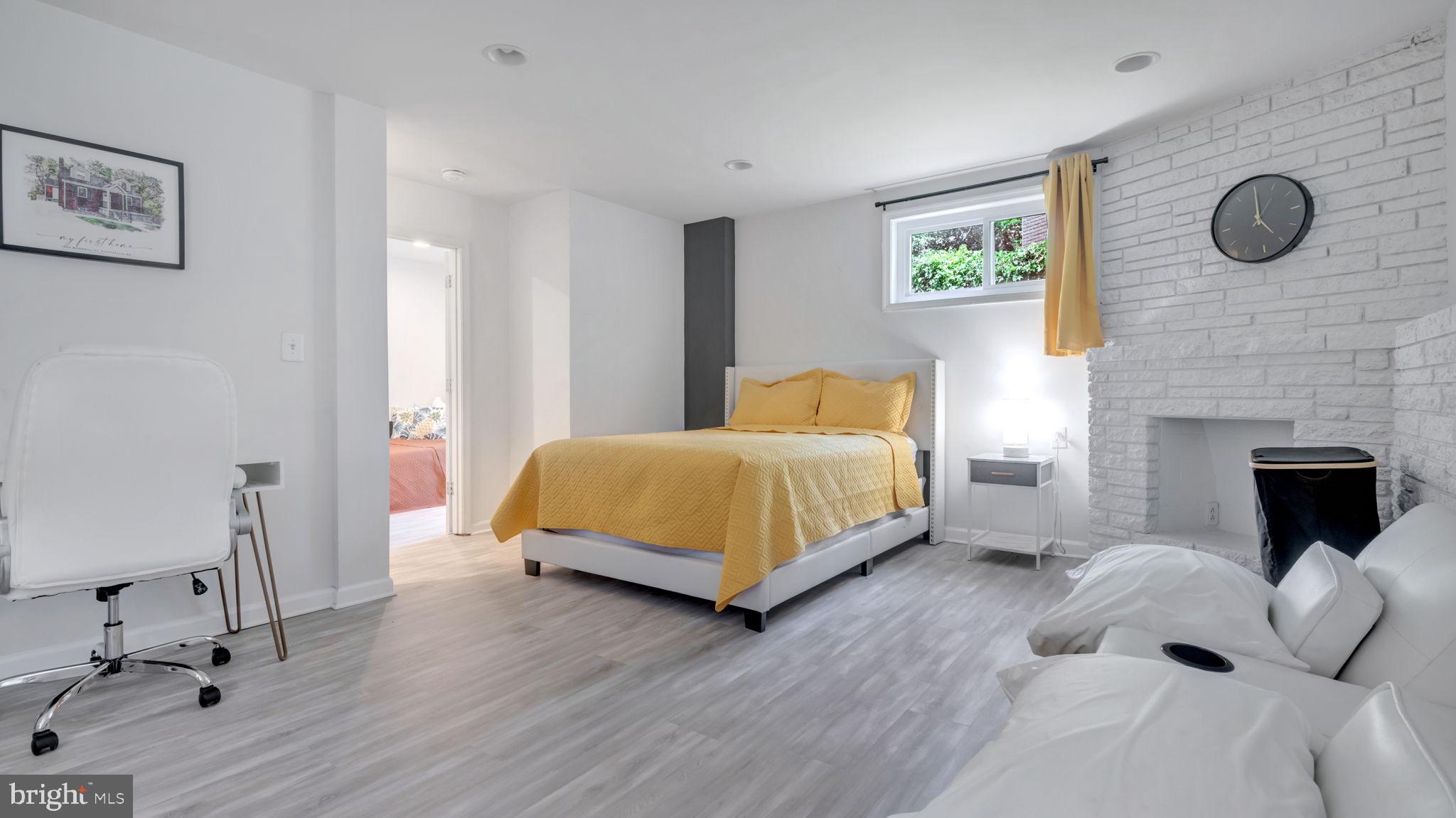 NORTH ENGLEWOOD - Residential Lease