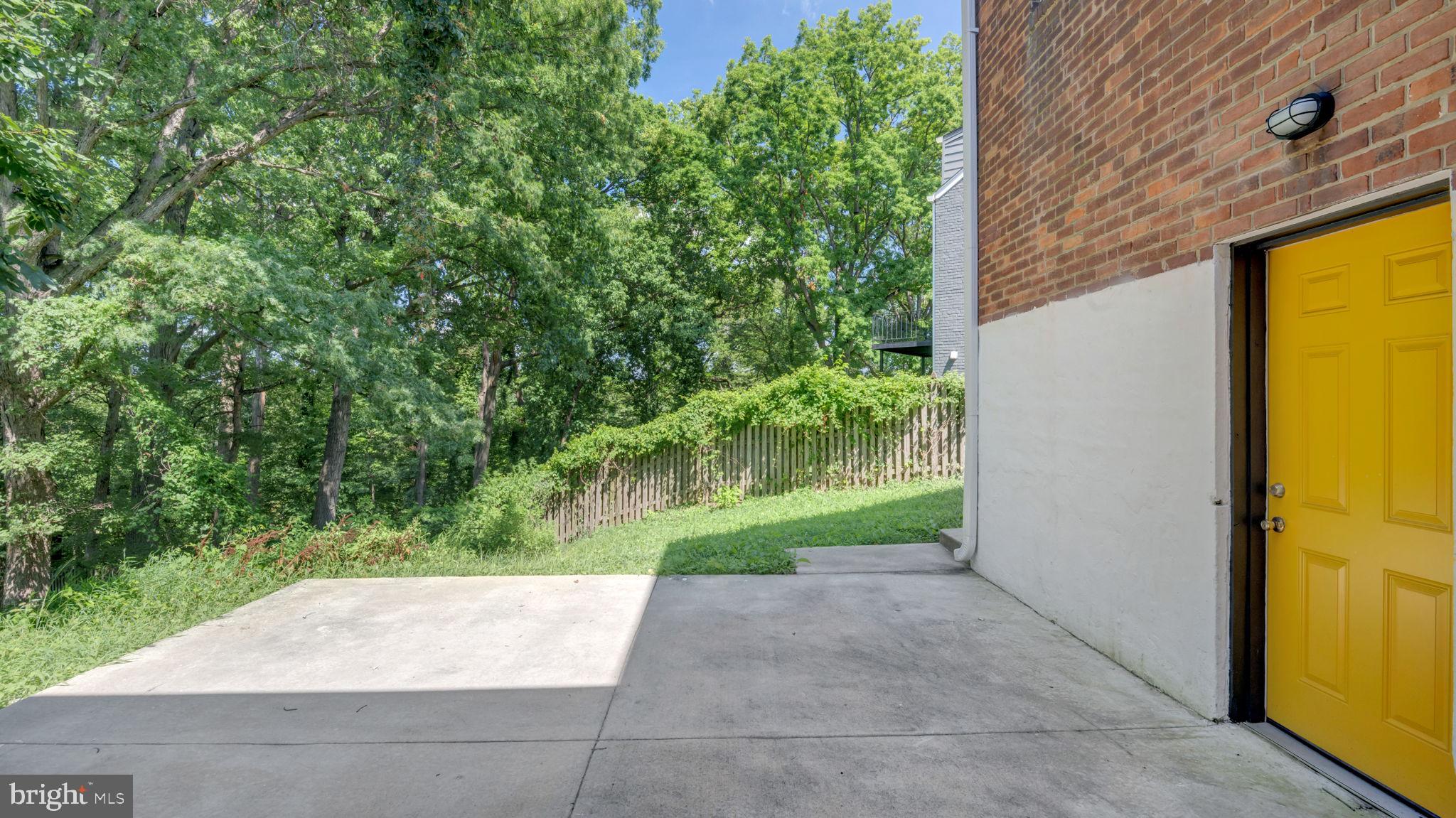 NORTH ENGLEWOOD - Residential Lease