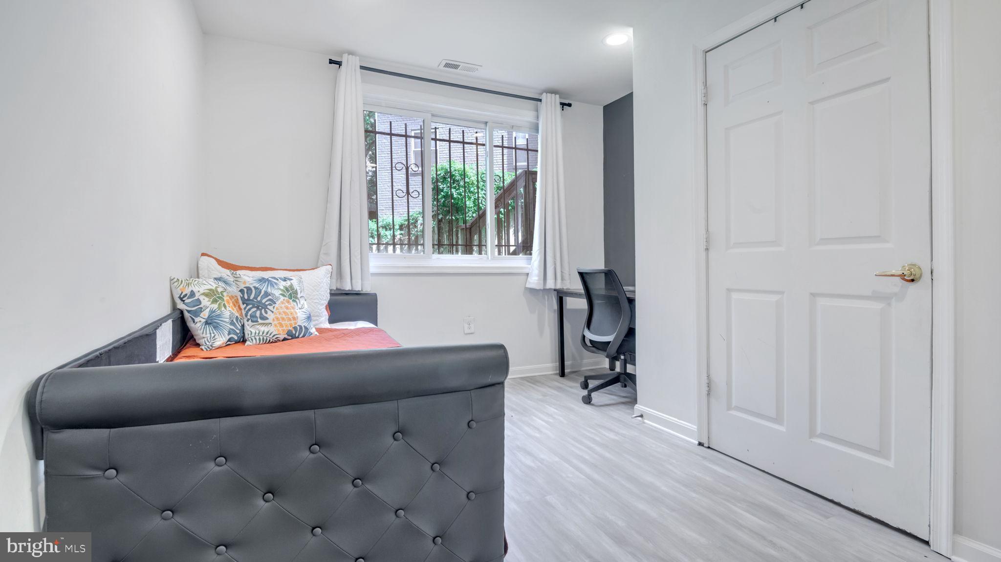 NORTH ENGLEWOOD - Residential Lease