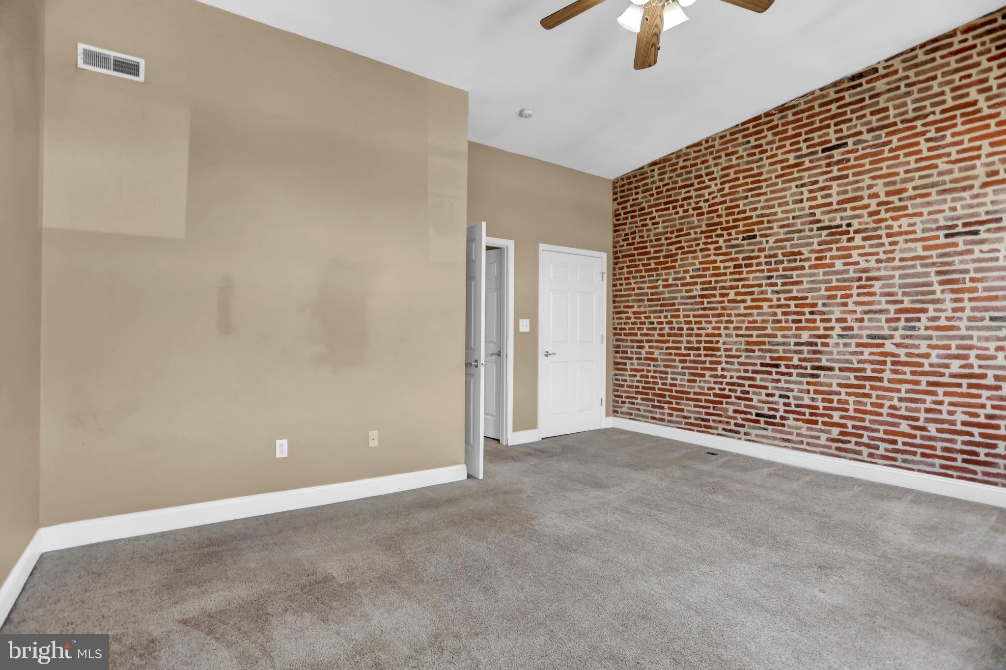 FEDERAL HILL HISTORIC DISTRICT - Residential Lease