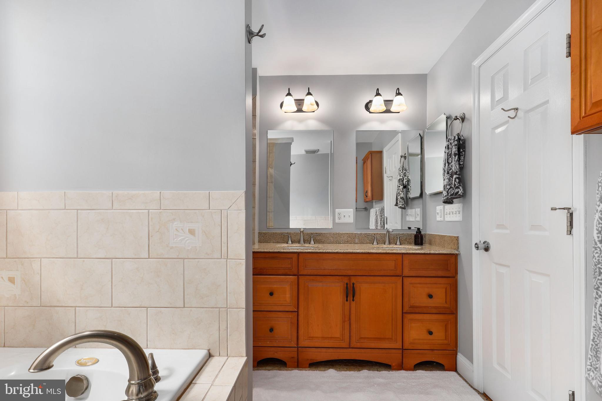 JACKSON PONDS ESTATES - Residential