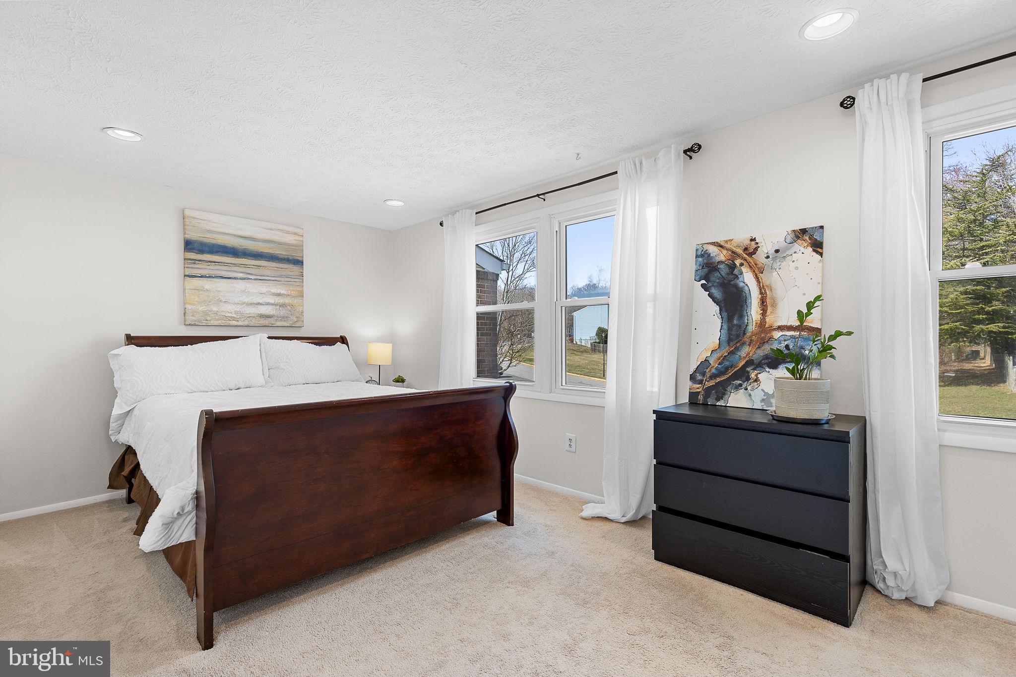 NEWINGTON FOREST - Residential