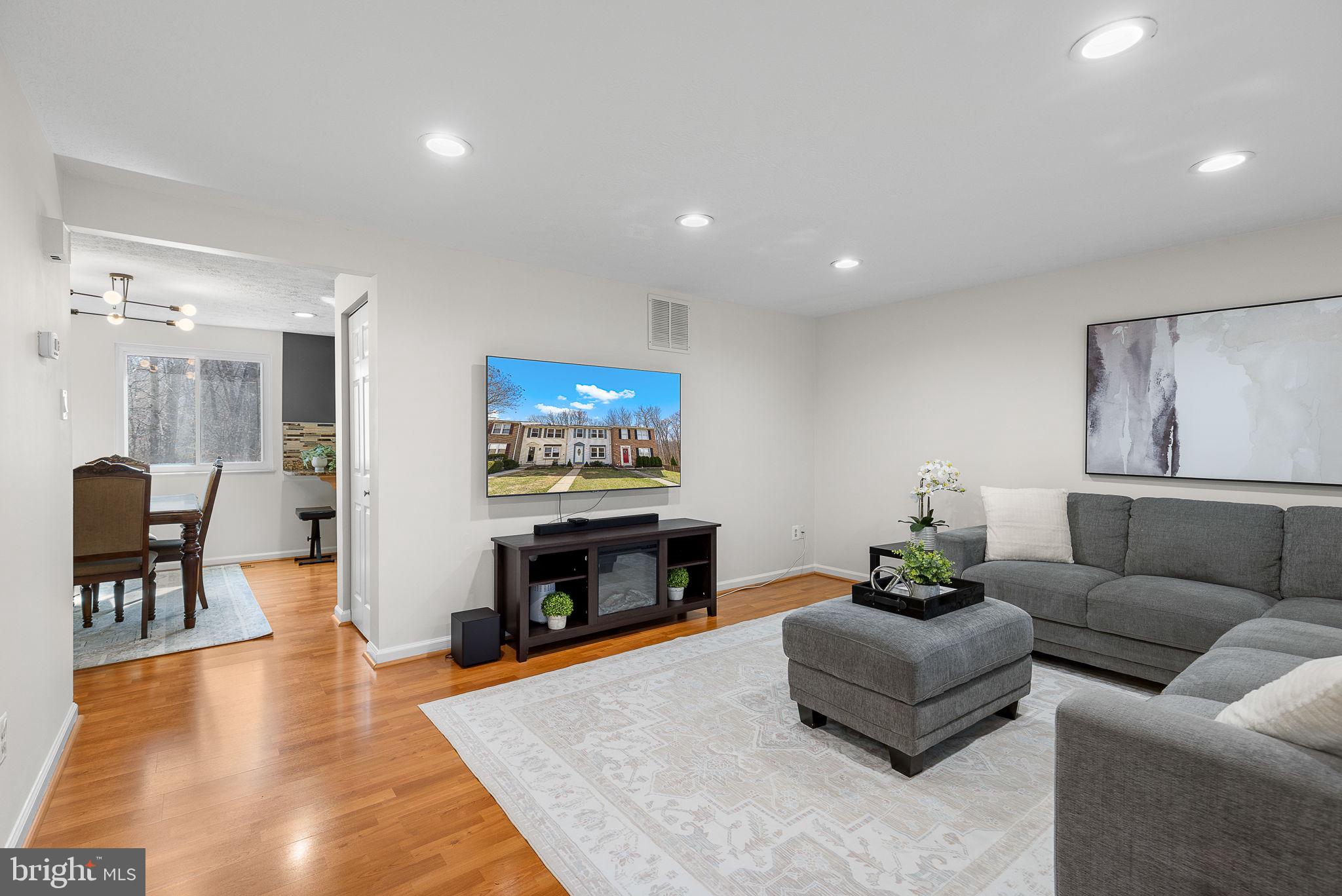 NEWINGTON FOREST - Residential