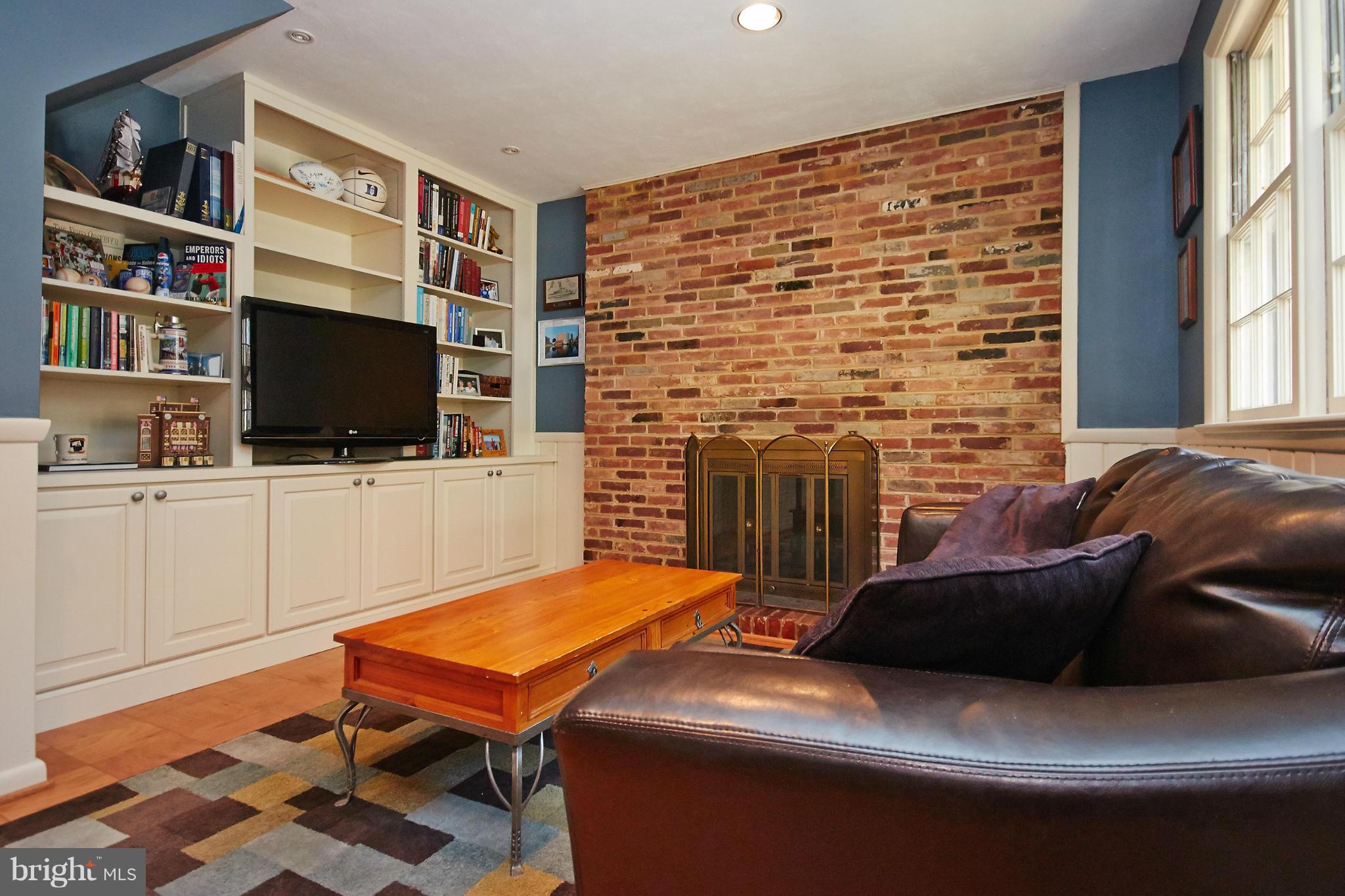 RIVERCREST - Residential