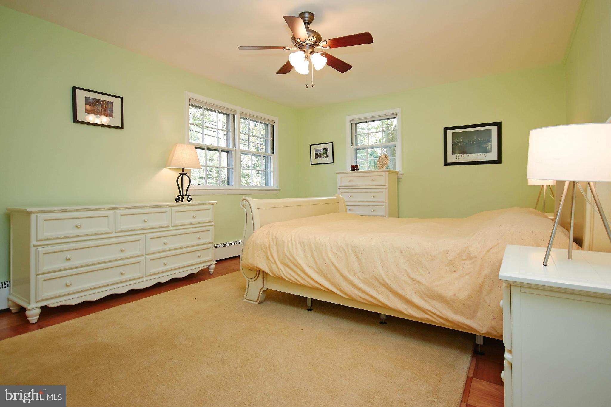 RIVERCREST - Residential