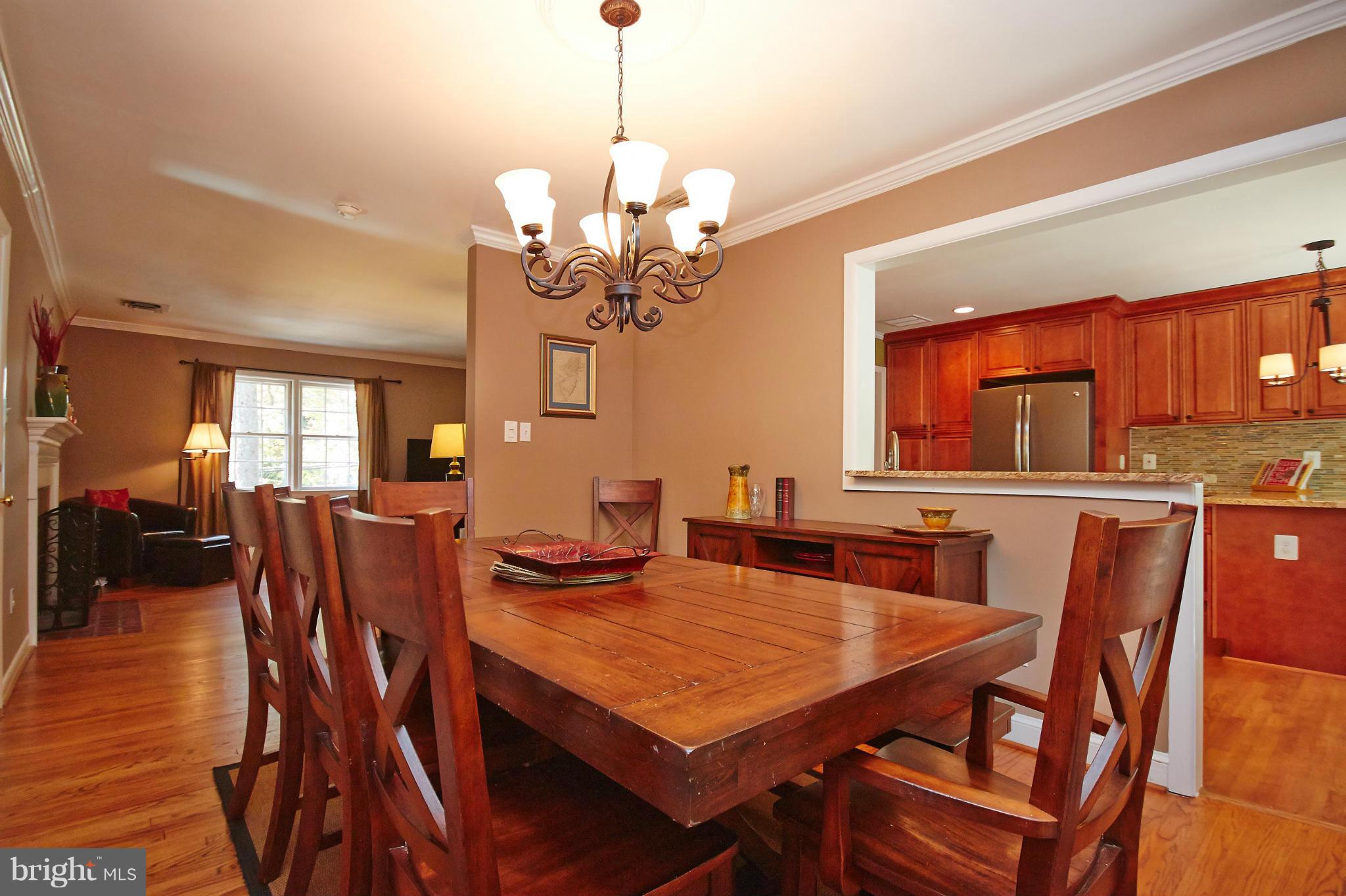 RIVERCREST - Residential