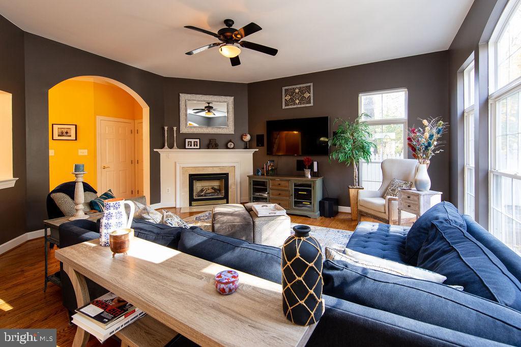 KING FARM WATKINS POND - Residential