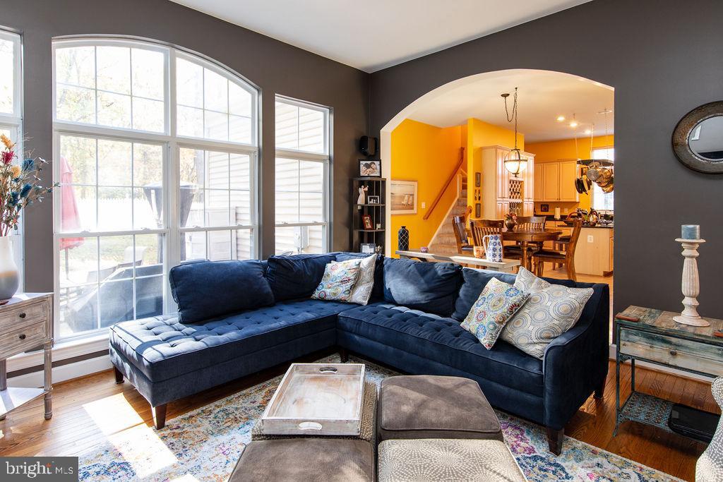 KING FARM WATKINS POND - Residential