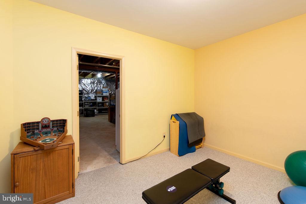 KING FARM WATKINS POND - Residential