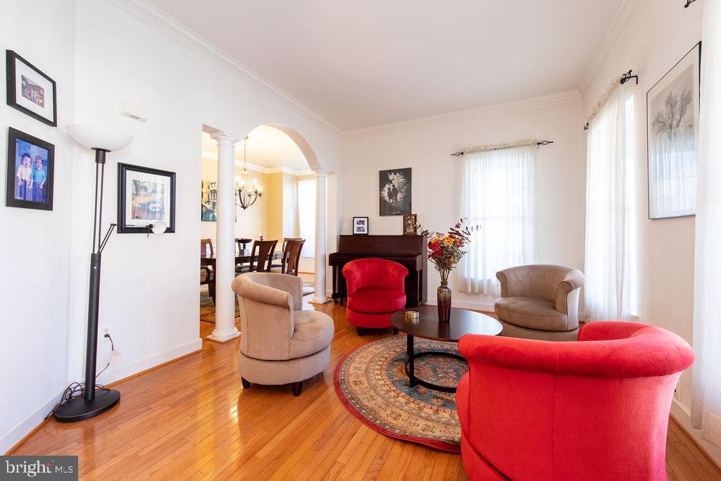 KING FARM WATKINS POND - Residential