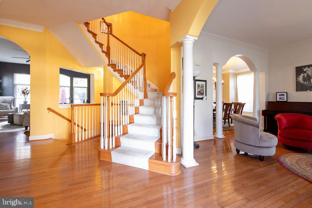 KING FARM WATKINS POND - Residential