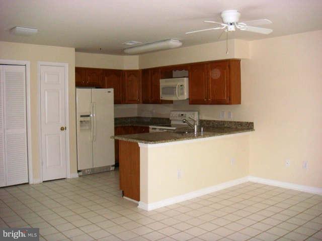 BARRINGTON POINTE - Residential