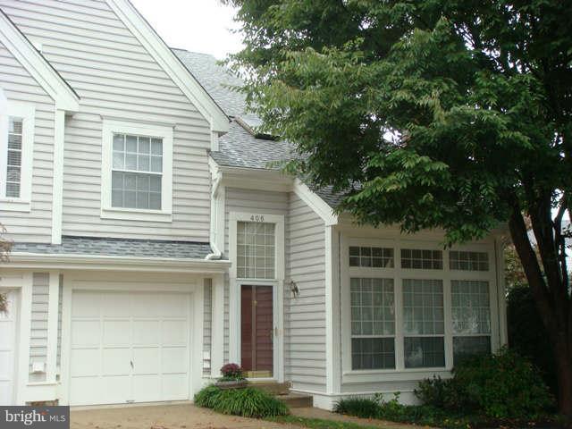 BARRINGTON POINTE - Residential