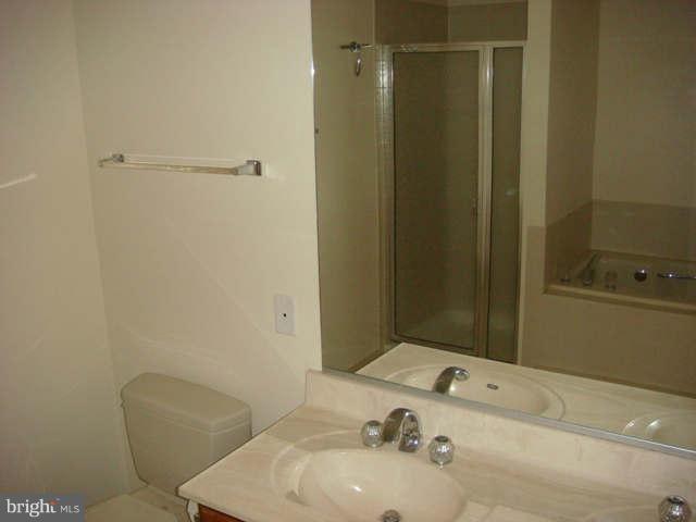 BARRINGTON POINTE - Residential