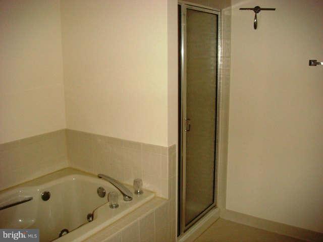 BARRINGTON POINTE - Residential