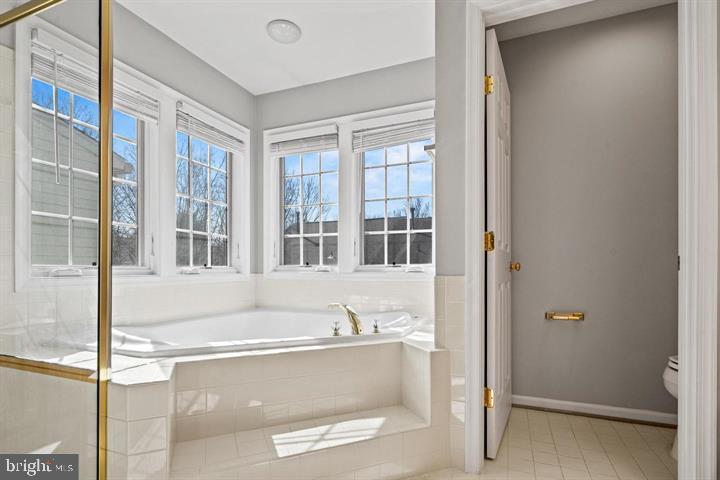 RANDOM HILLS LAND BAY - Residential Lease