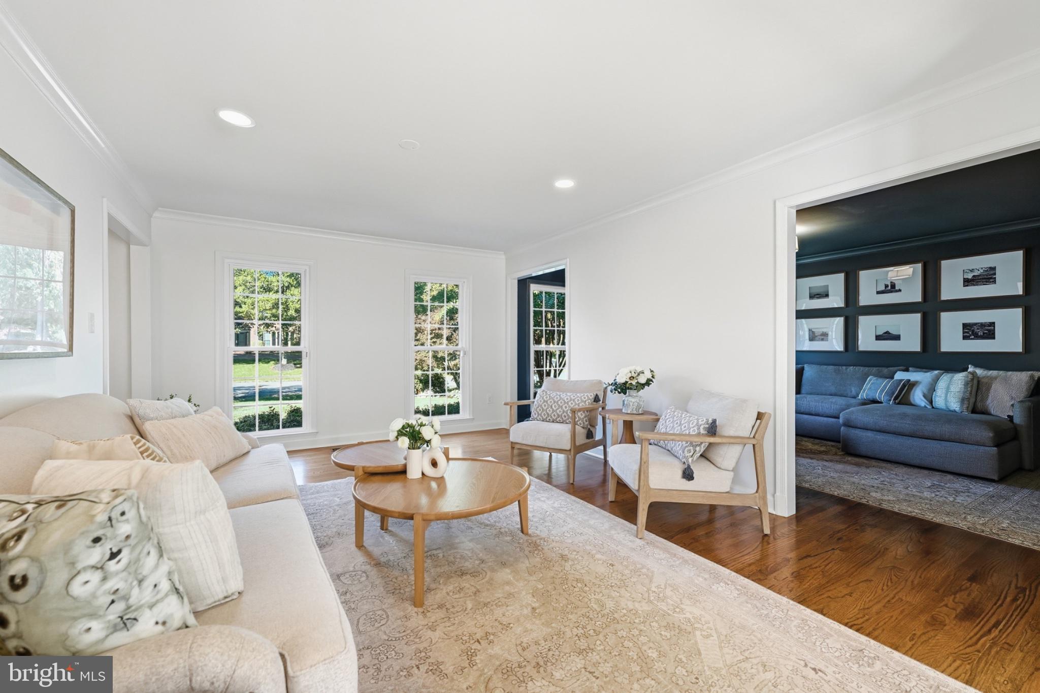 8461 HOLLY LEAF DRIVE