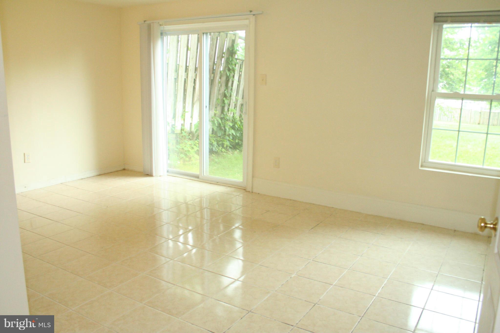 GOSHEN VILLAGE - Residential Lease