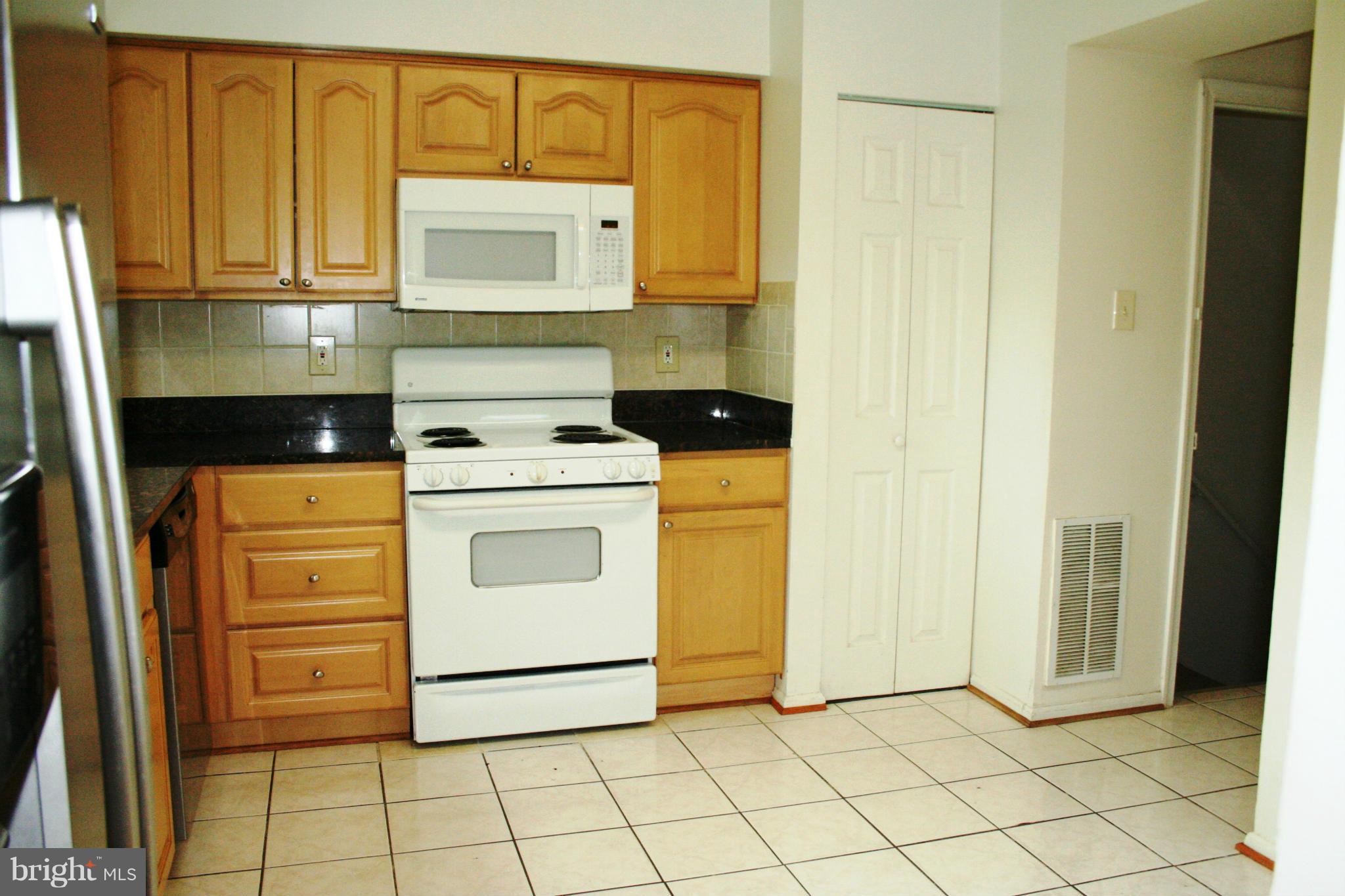 GOSHEN VILLAGE - Residential Lease