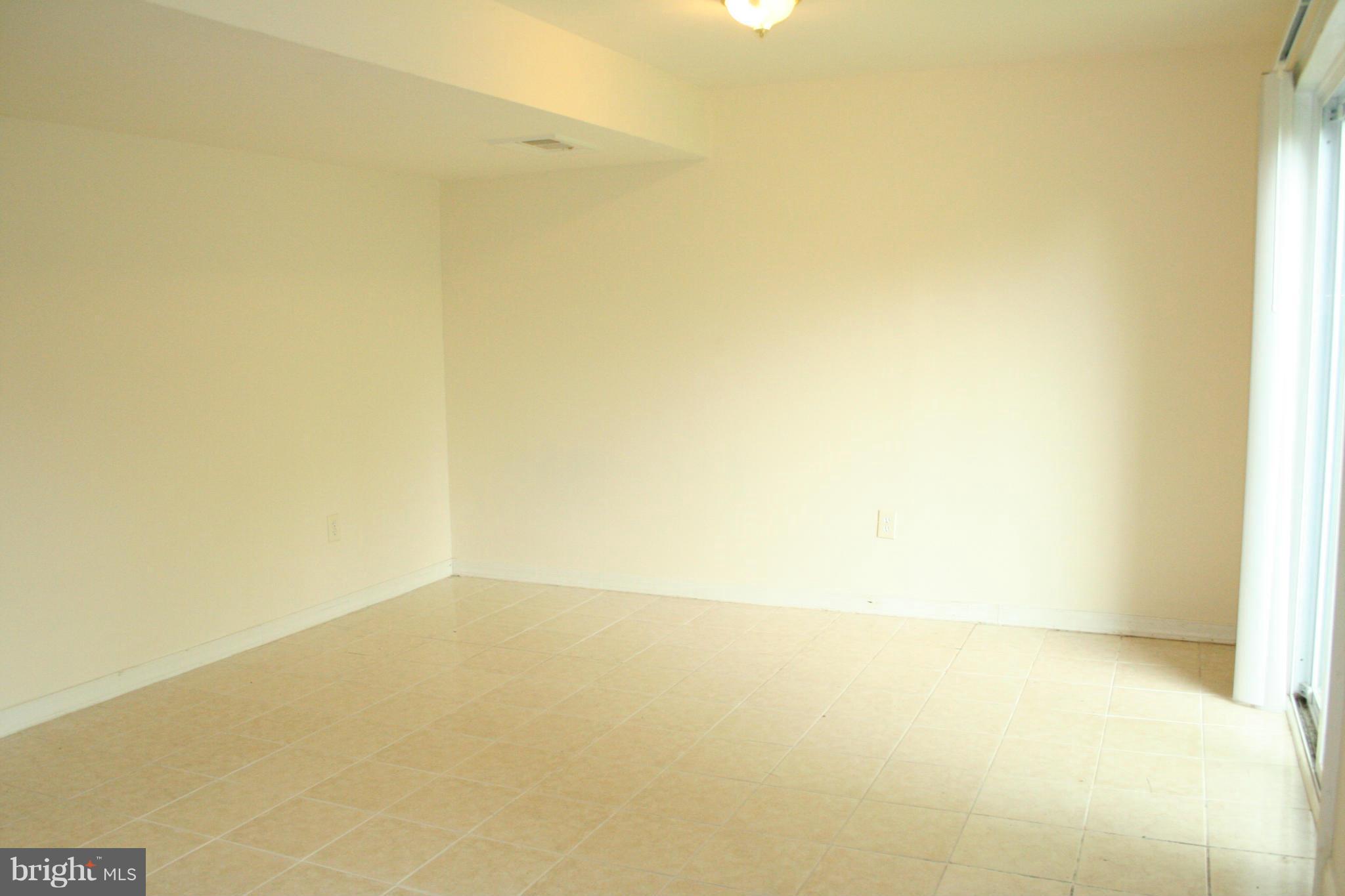 GOSHEN VILLAGE - Residential Lease